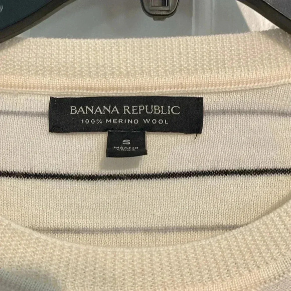 Banana Republic cream 100% merino wool striped sweater - small - crew neck - Picture 2 of 6